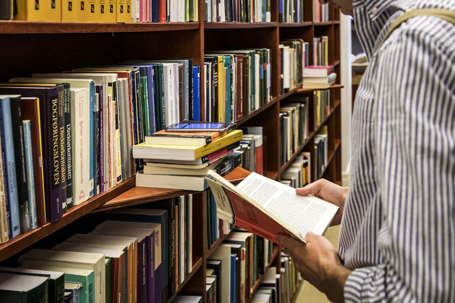 Bookshelf. Photo